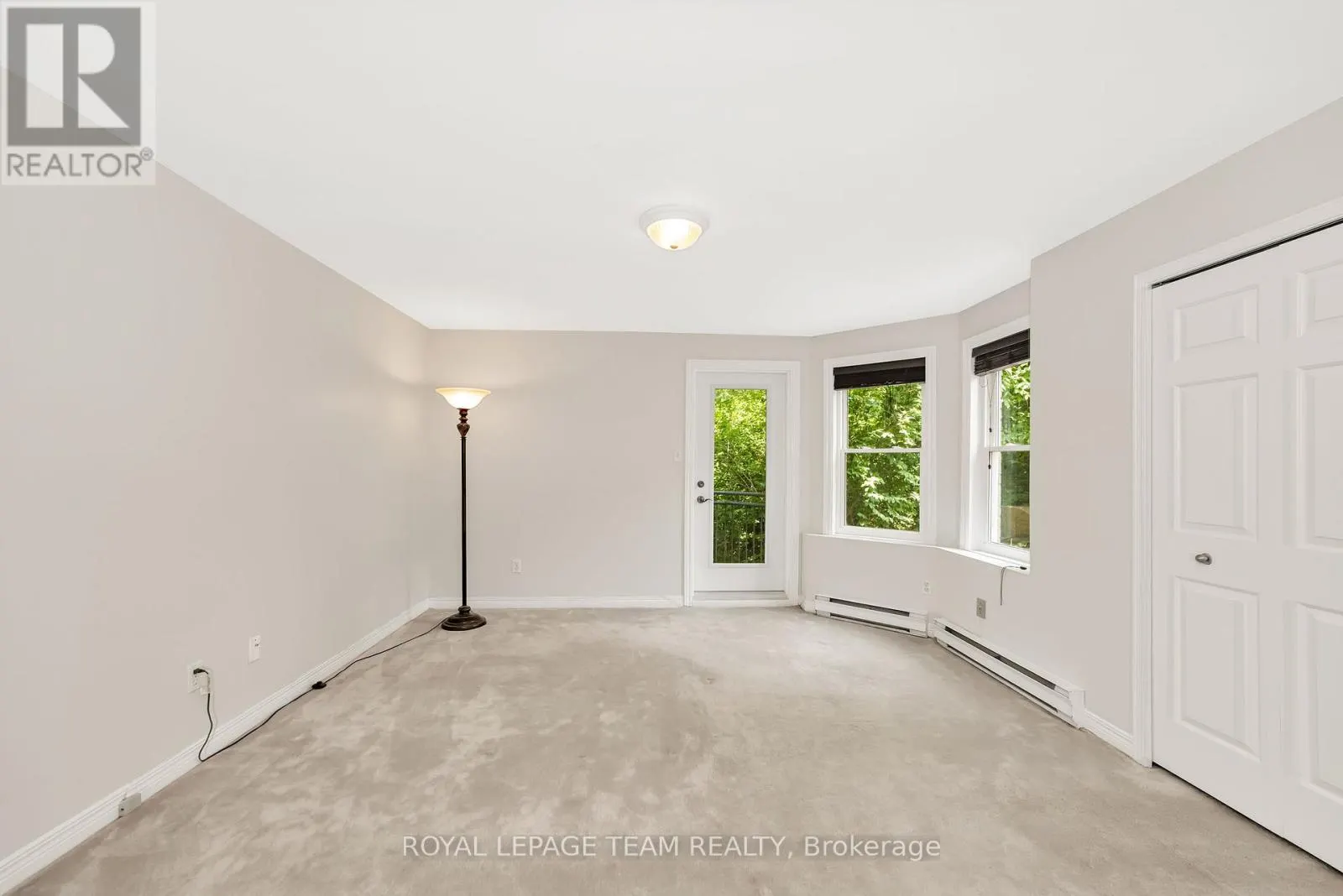 1 - 1121 BAVLIE AVENUE