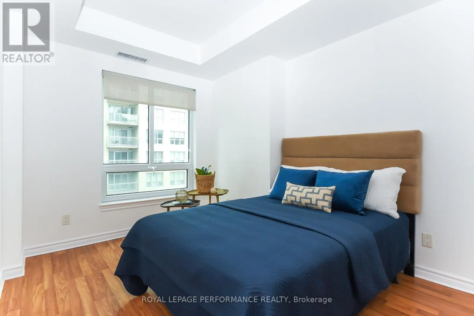 1107 - 234 RIDEAU STREET