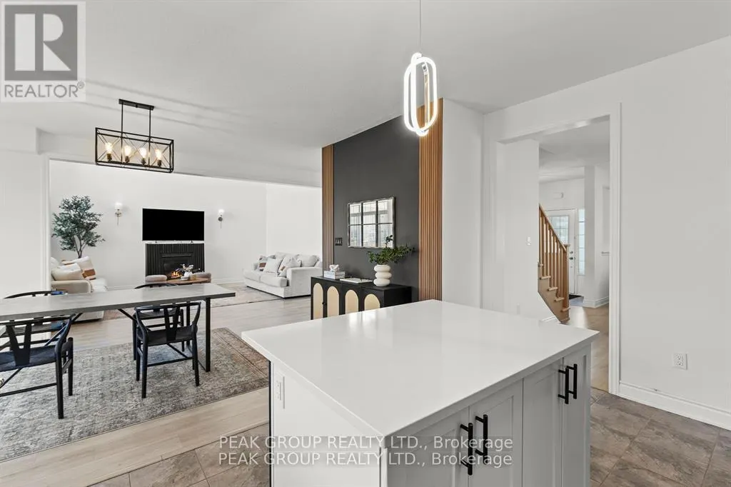 14 VENTURE WAY