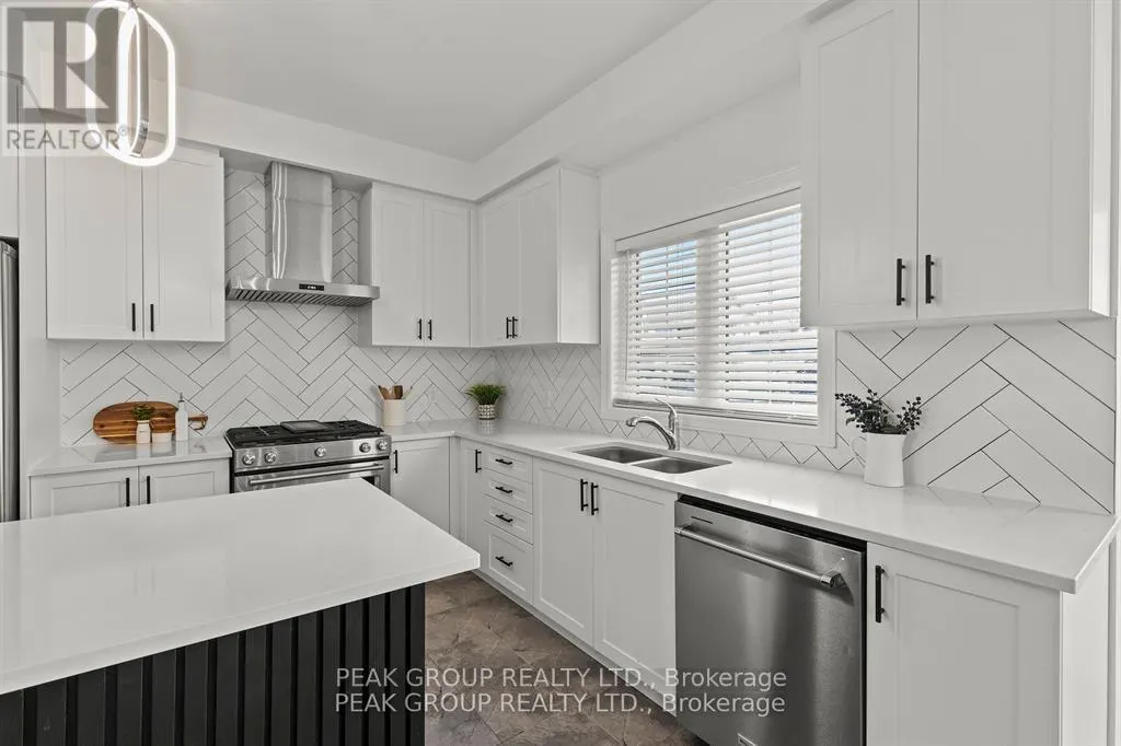 14 VENTURE WAY