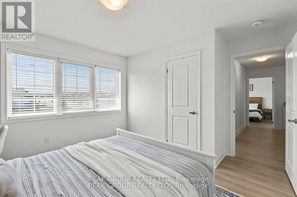 14 VENTURE WAY