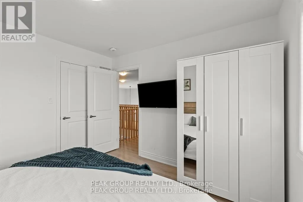 14 VENTURE WAY