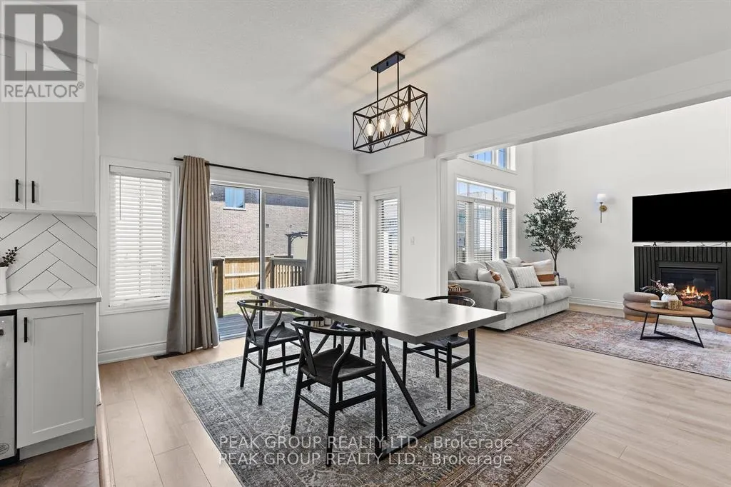 14 VENTURE WAY
