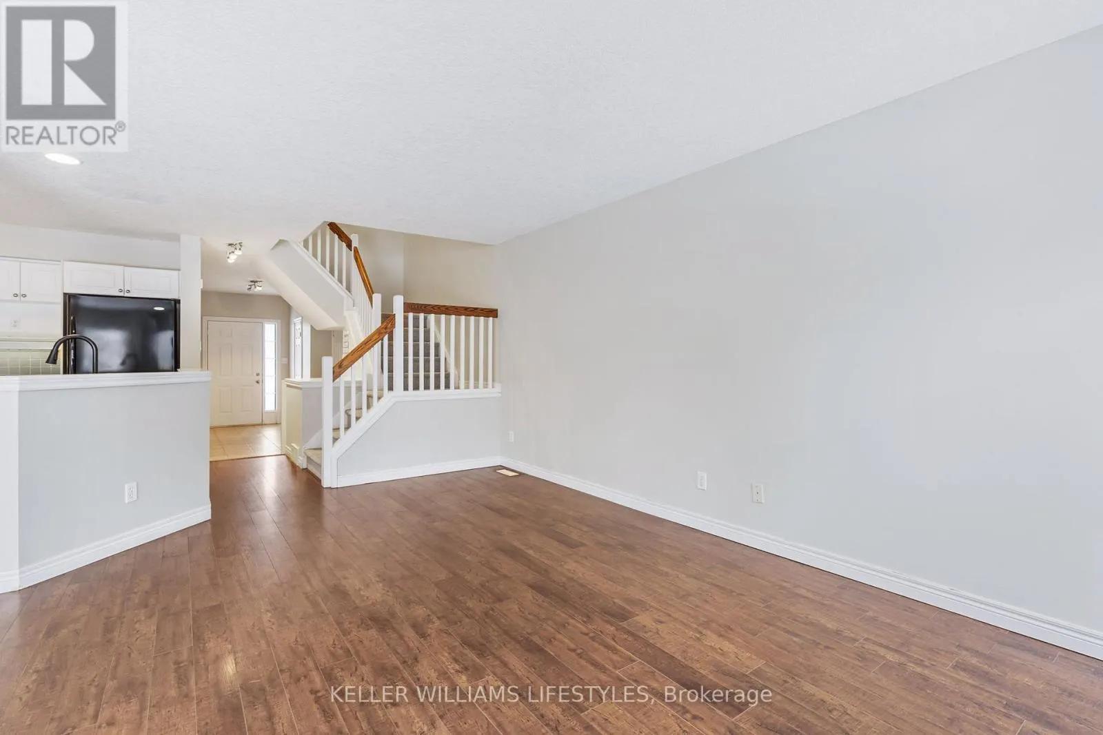 43 - 505 BLUE JAY DRIVE, #43