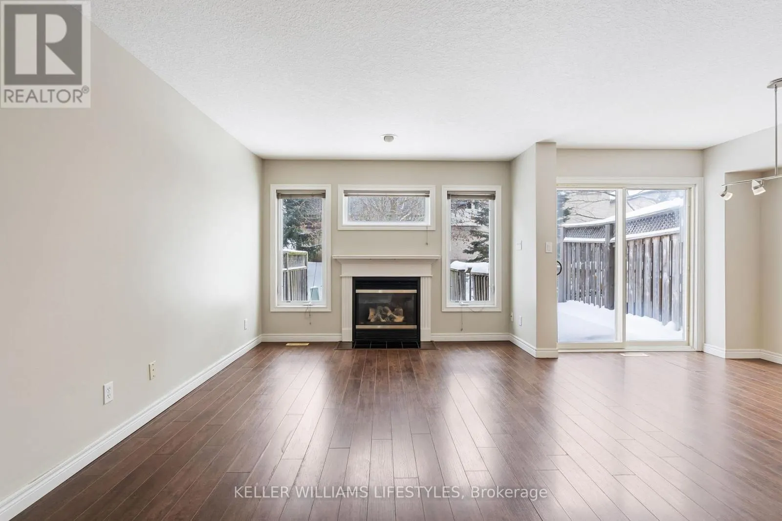 43 - 505 BLUE JAY DRIVE, #43