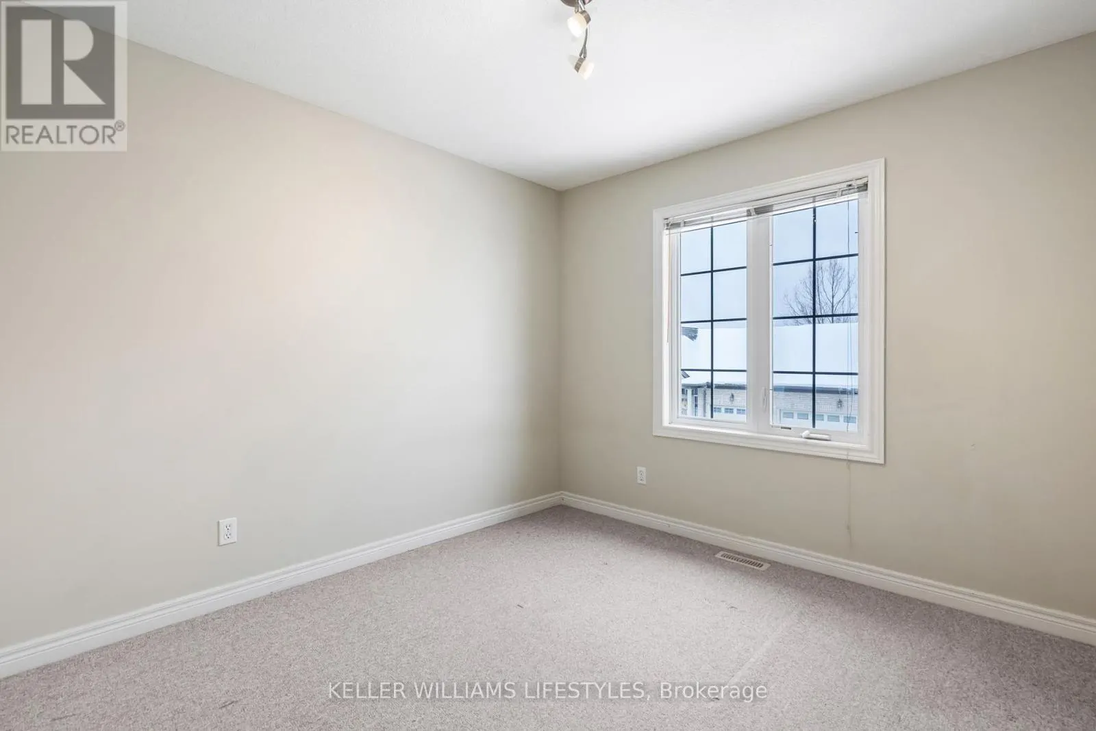 43 - 505 BLUE JAY DRIVE, #43