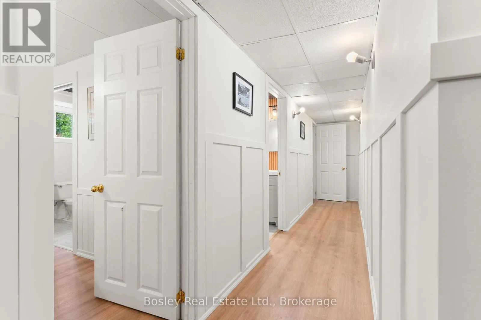 136 MAPLE LANE