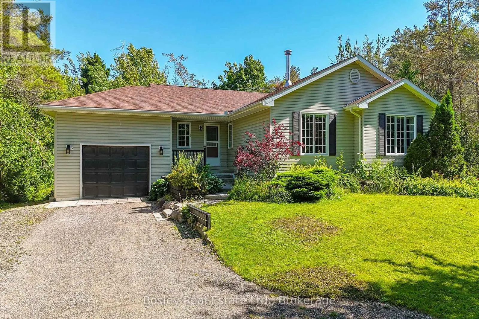 136 MAPLE LANE