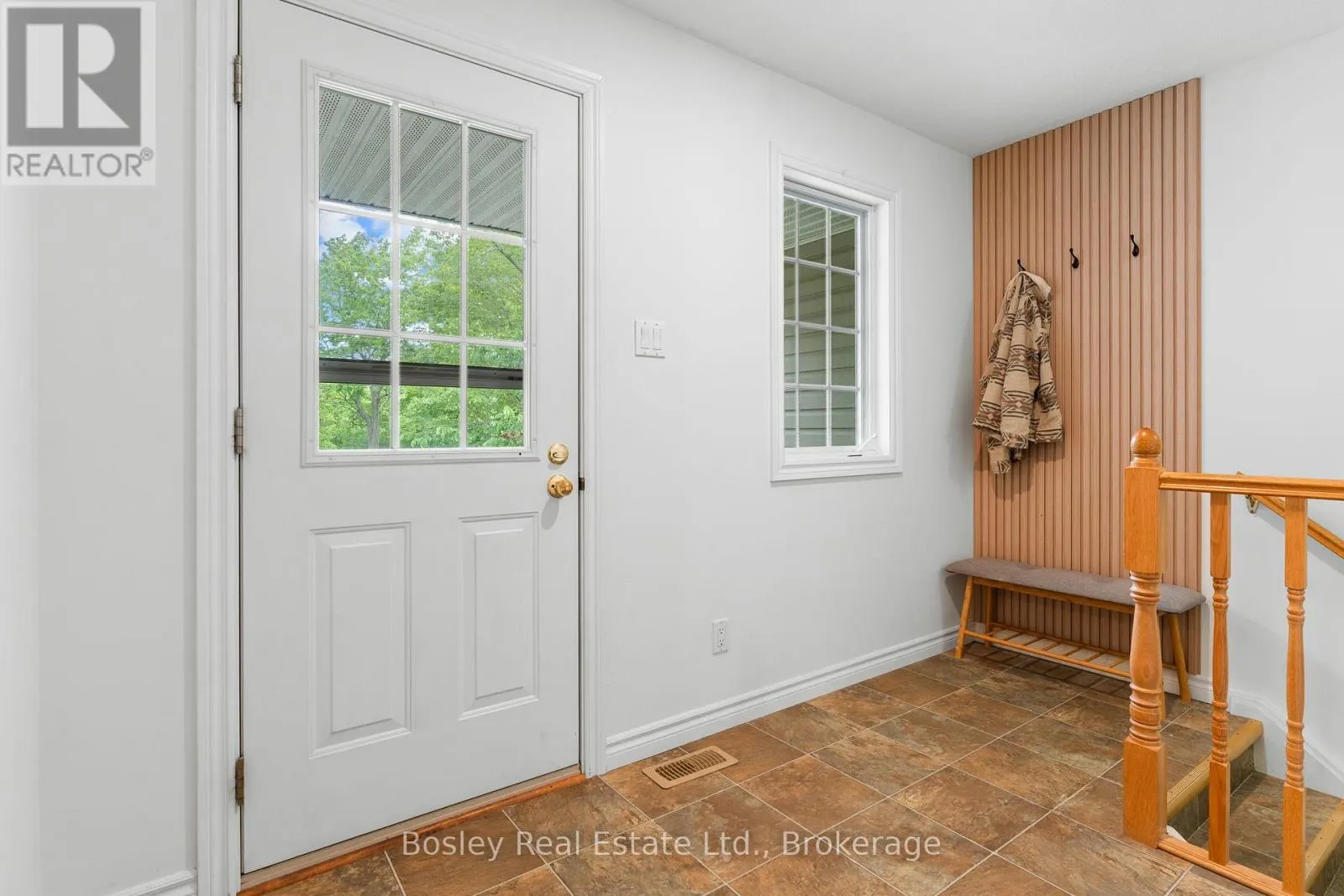 136 MAPLE LANE