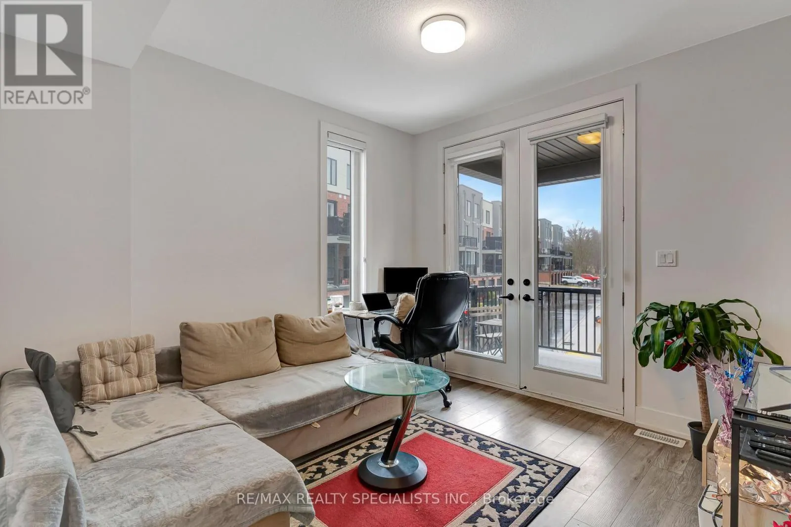 21 - 99 ROGER STREET