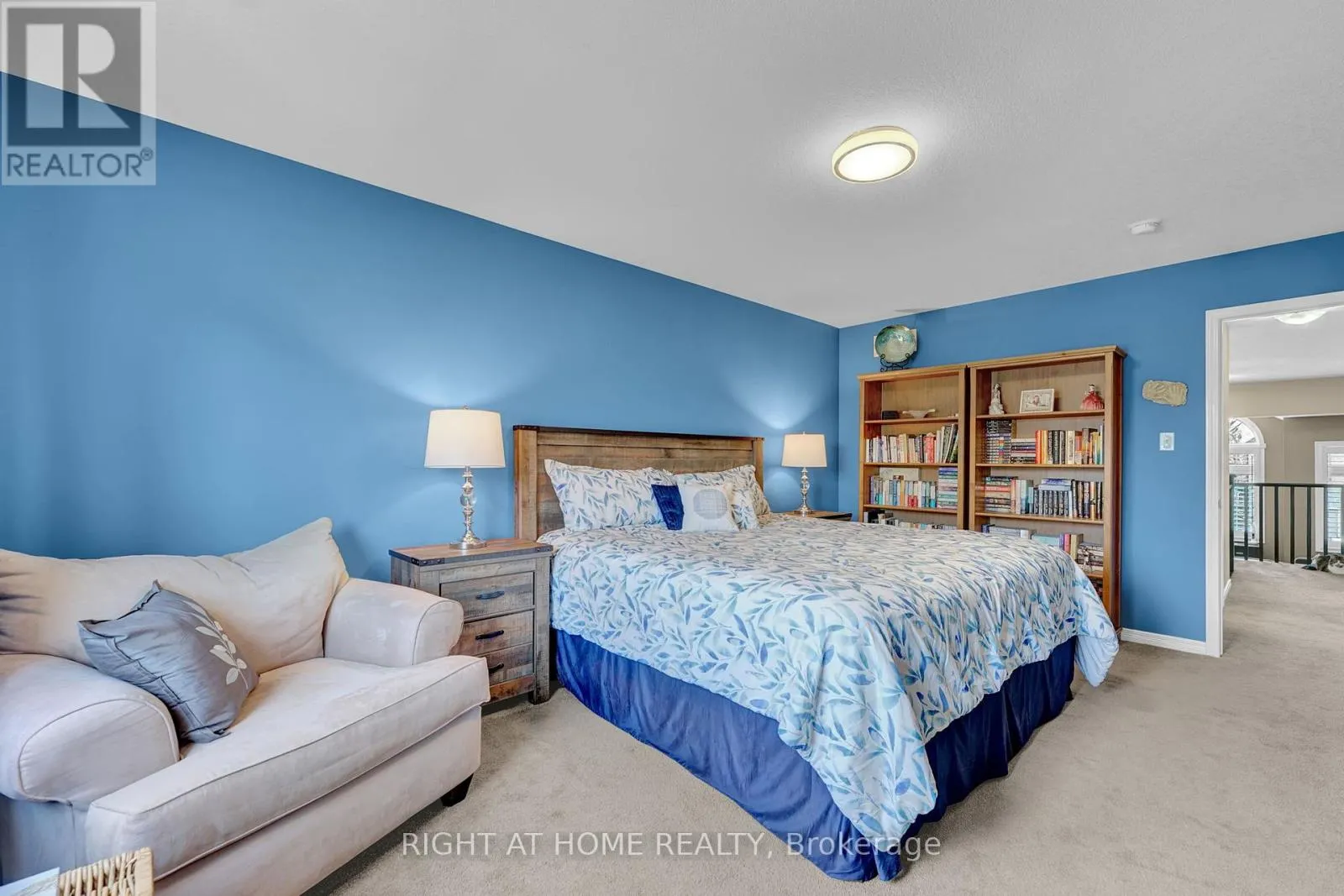 211 HARDCASTLE DRIVE
