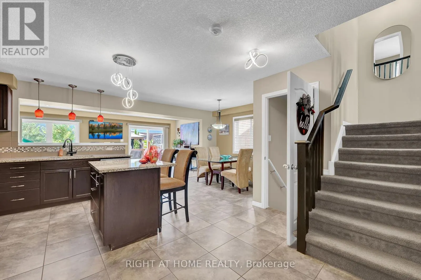 211 HARDCASTLE DRIVE