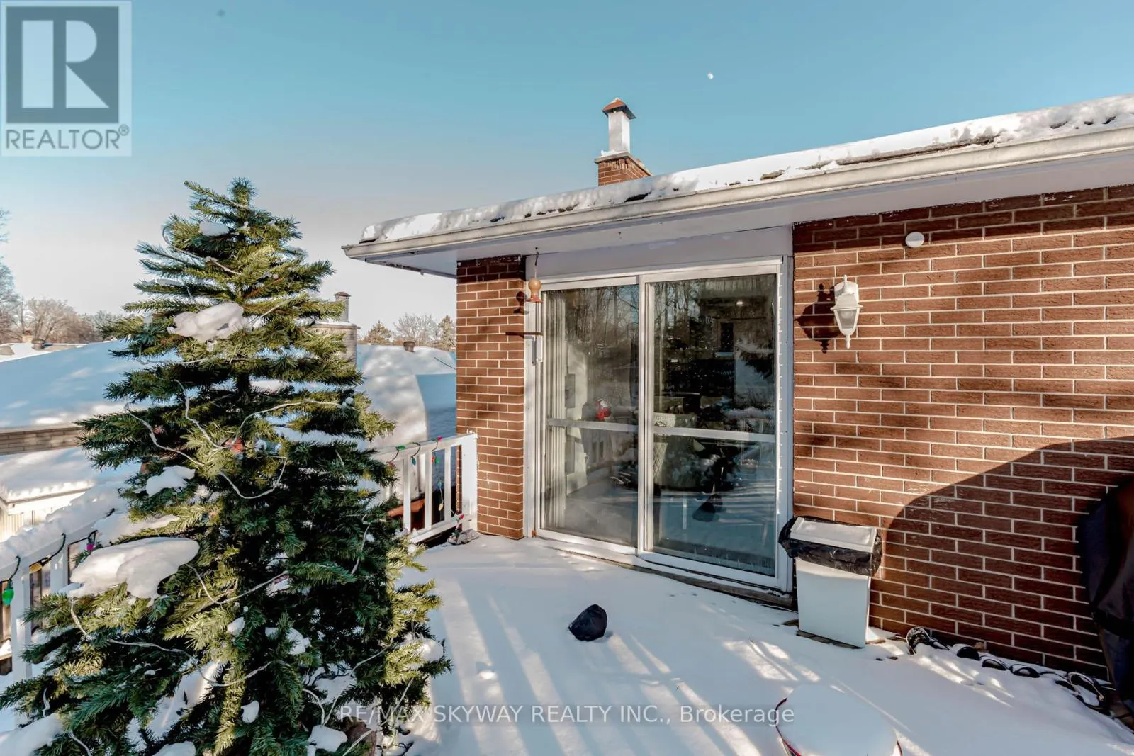 512 GLENDENE CRESCENT