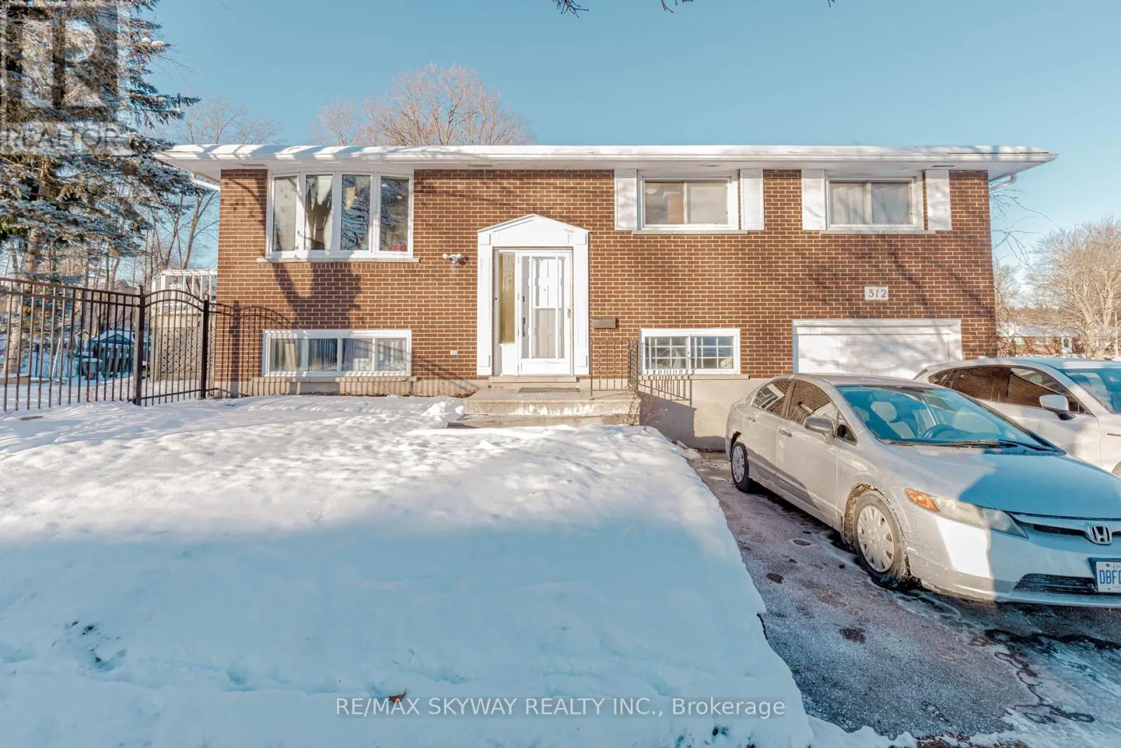 512 GLENDENE CRESCENT