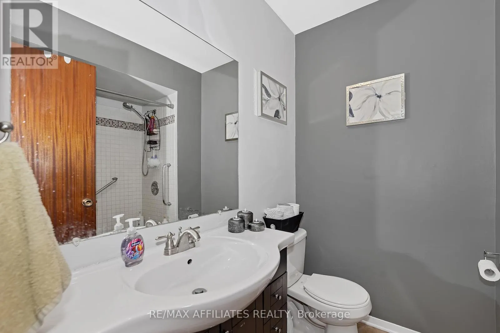11 TRIPP CRESCENT