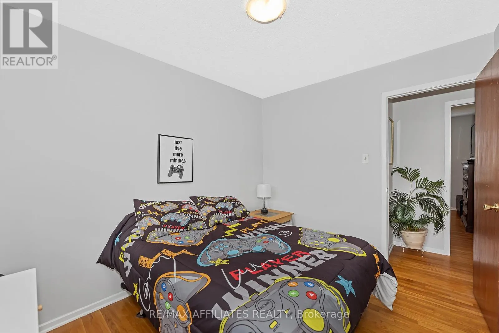 11 TRIPP CRESCENT