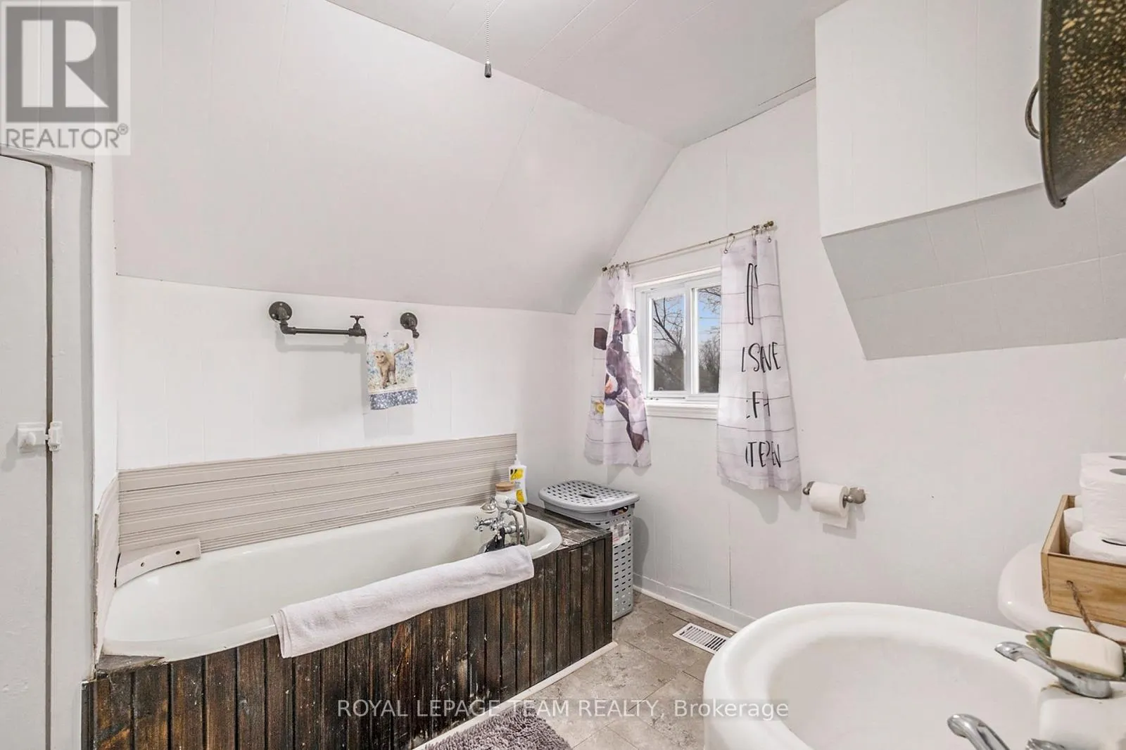 10296 MARIONVILLE ROAD