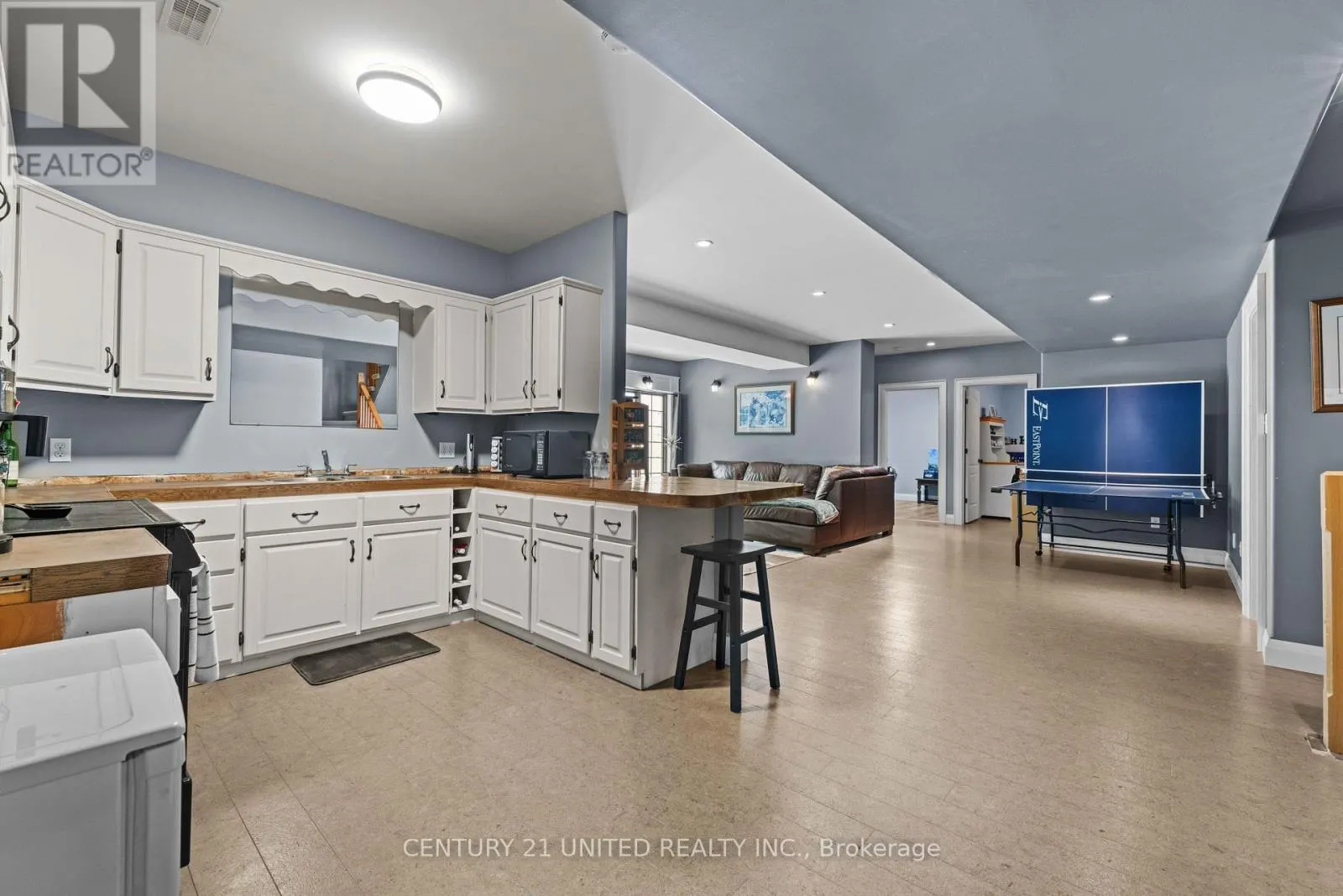 2068 CAMP LINE ROAD
