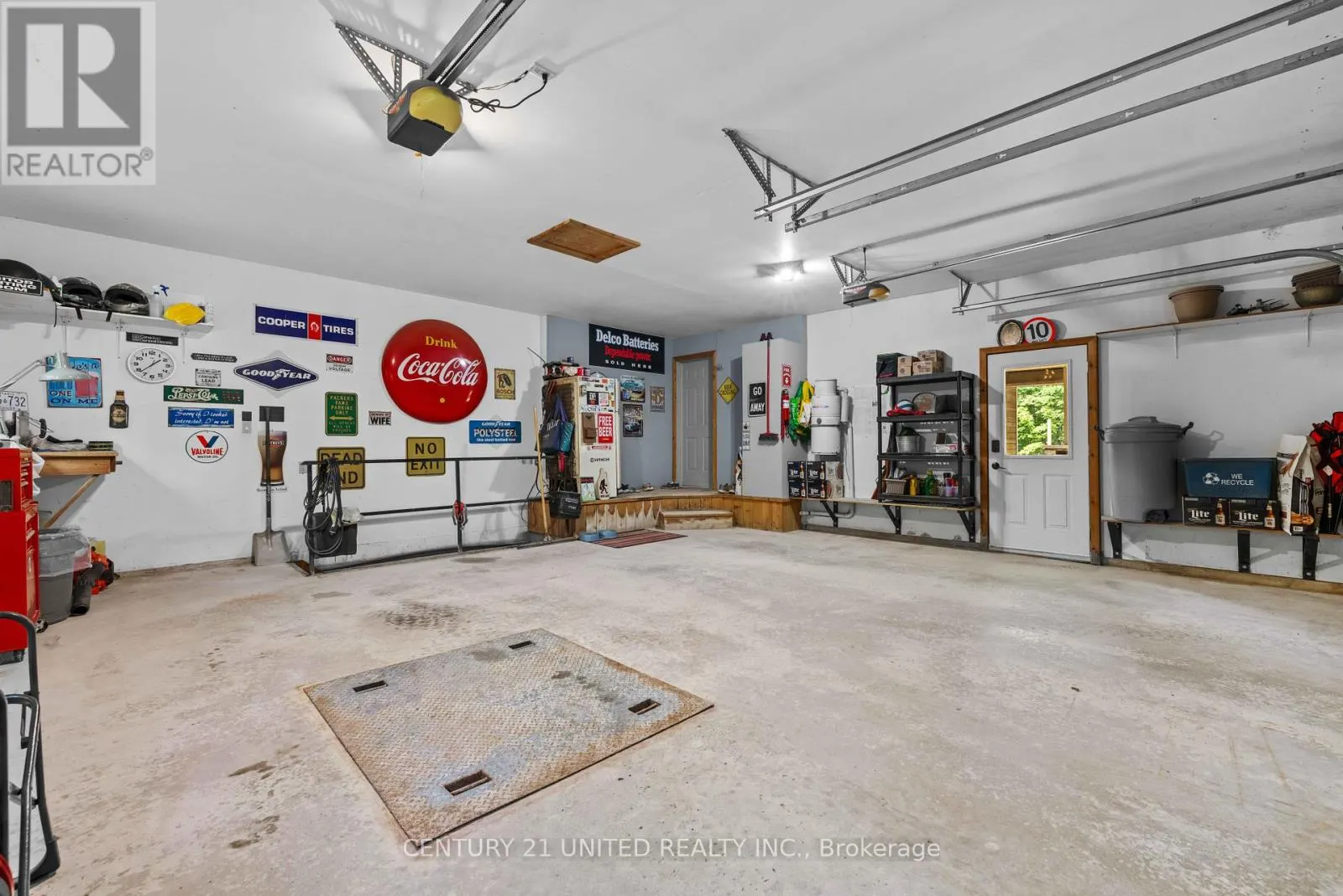 2068 CAMP LINE ROAD