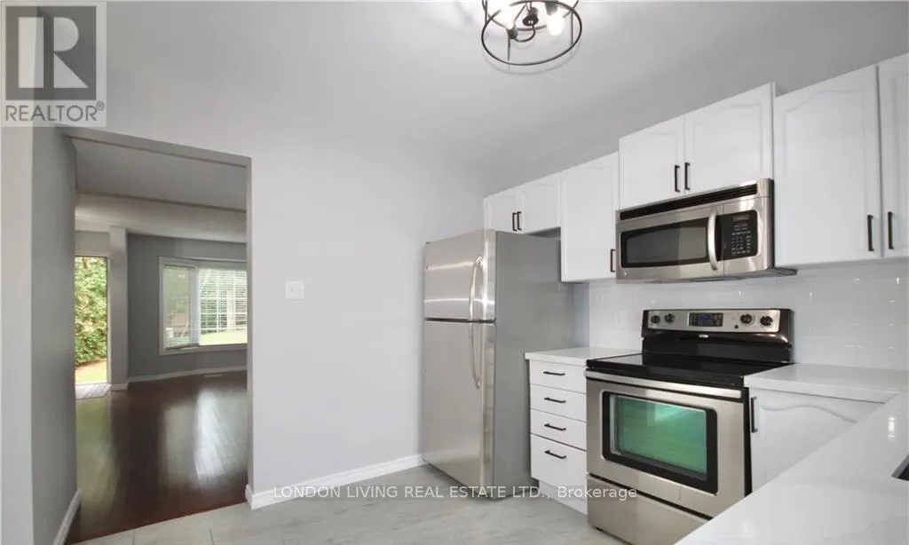 82 - 70 CHAPMAN COURT, #82