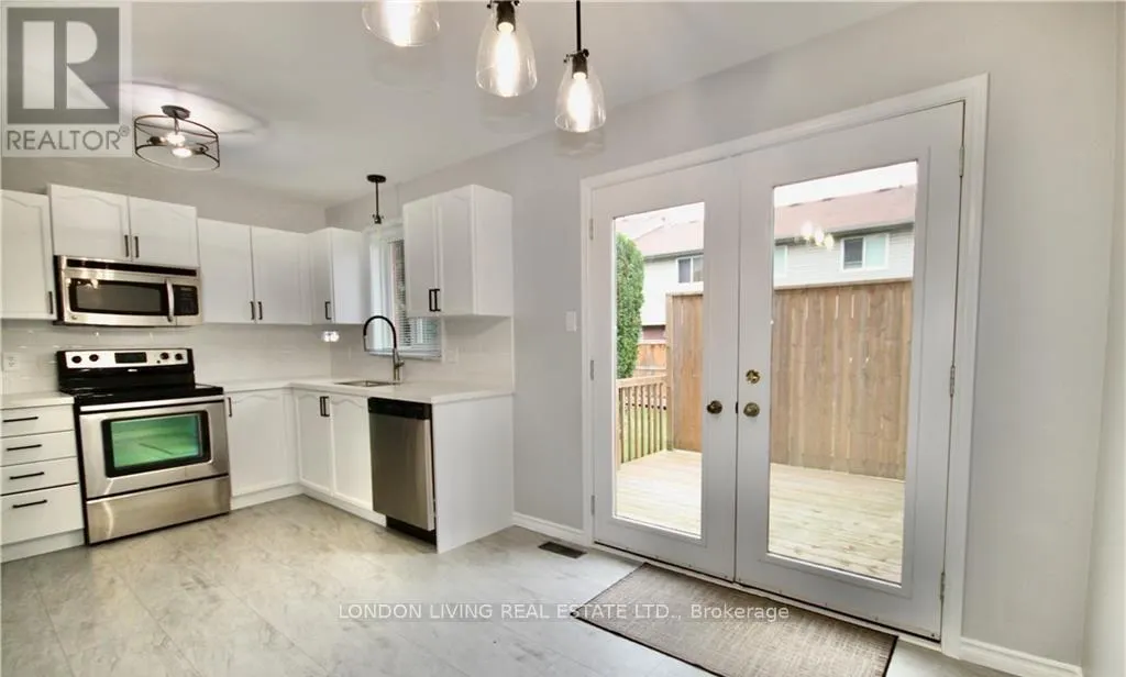 82 - 70 CHAPMAN COURT, #82