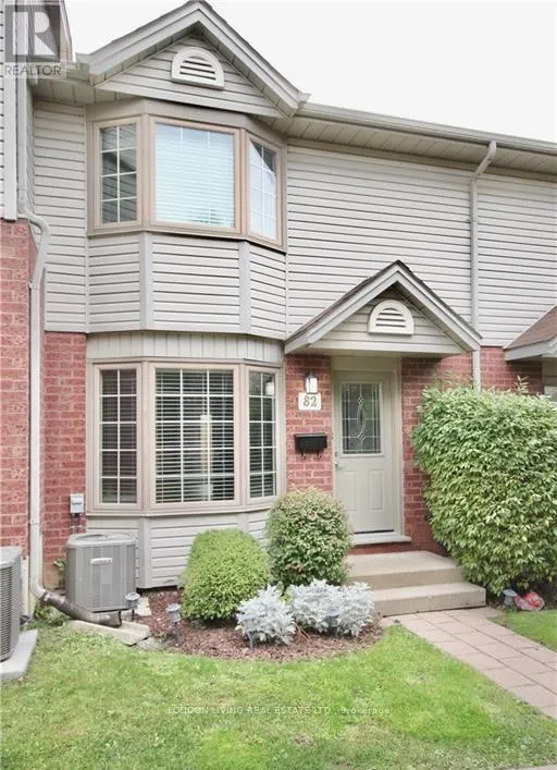 82 - 70 CHAPMAN COURT, #82