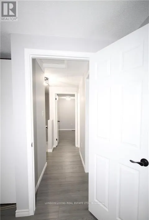 82 - 70 CHAPMAN COURT, #82