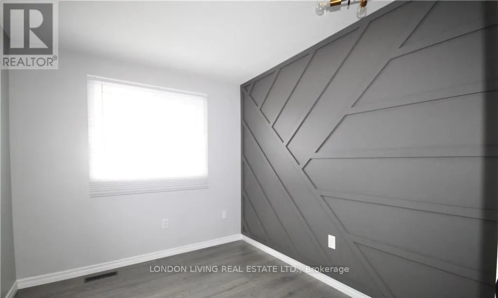 82 - 70 CHAPMAN COURT, #82