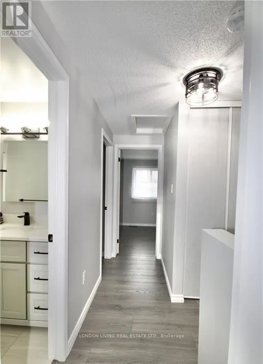 82 - 70 CHAPMAN COURT, #82