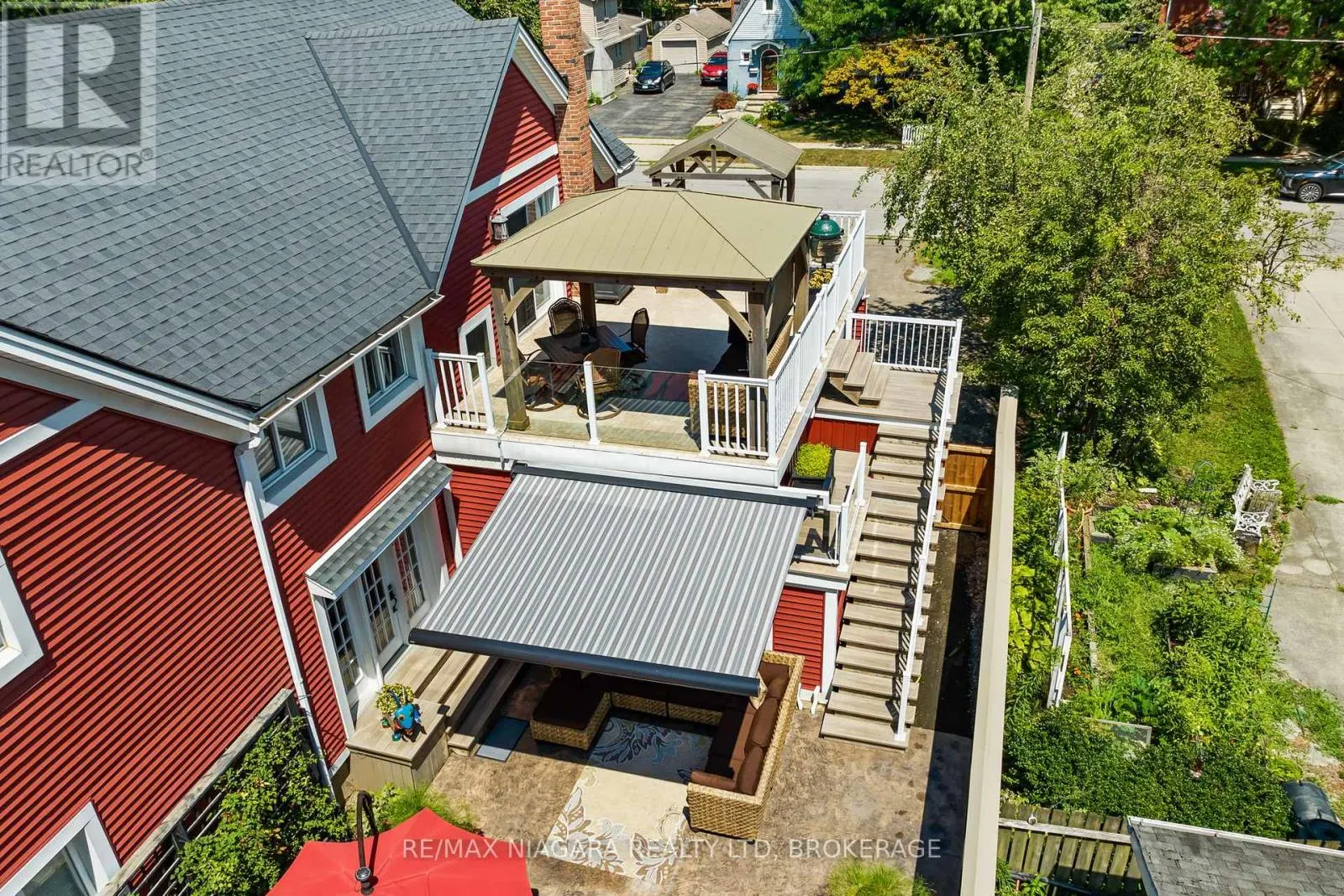 87 NORWAY AVENUE