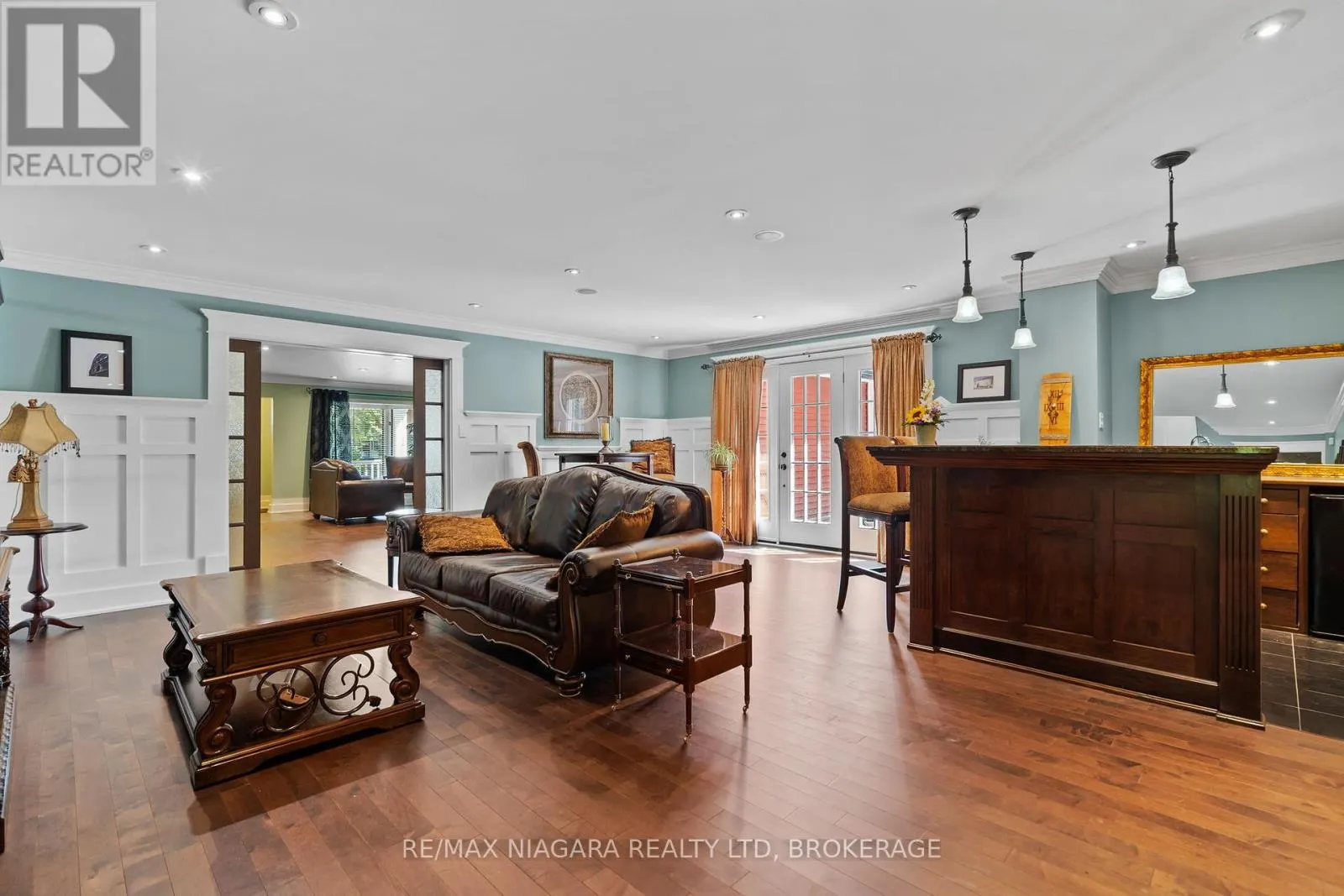 87 NORWAY AVENUE