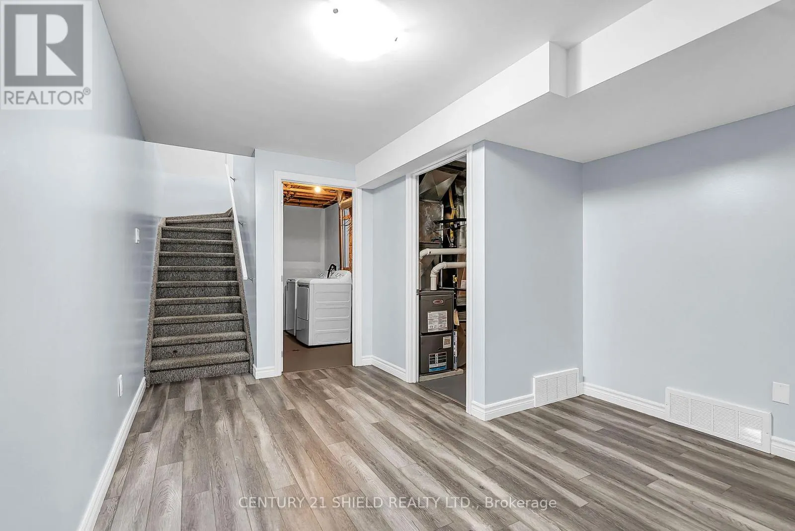 225 THIRD STREET W