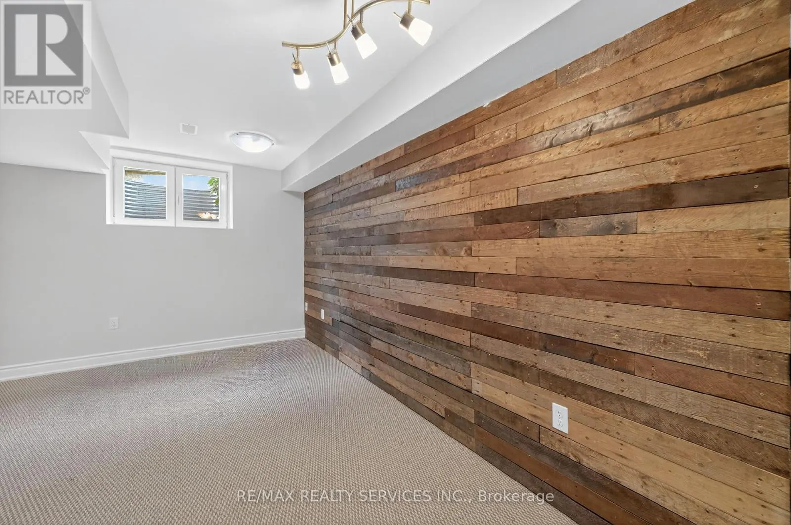 679 SPITFIRE STREET