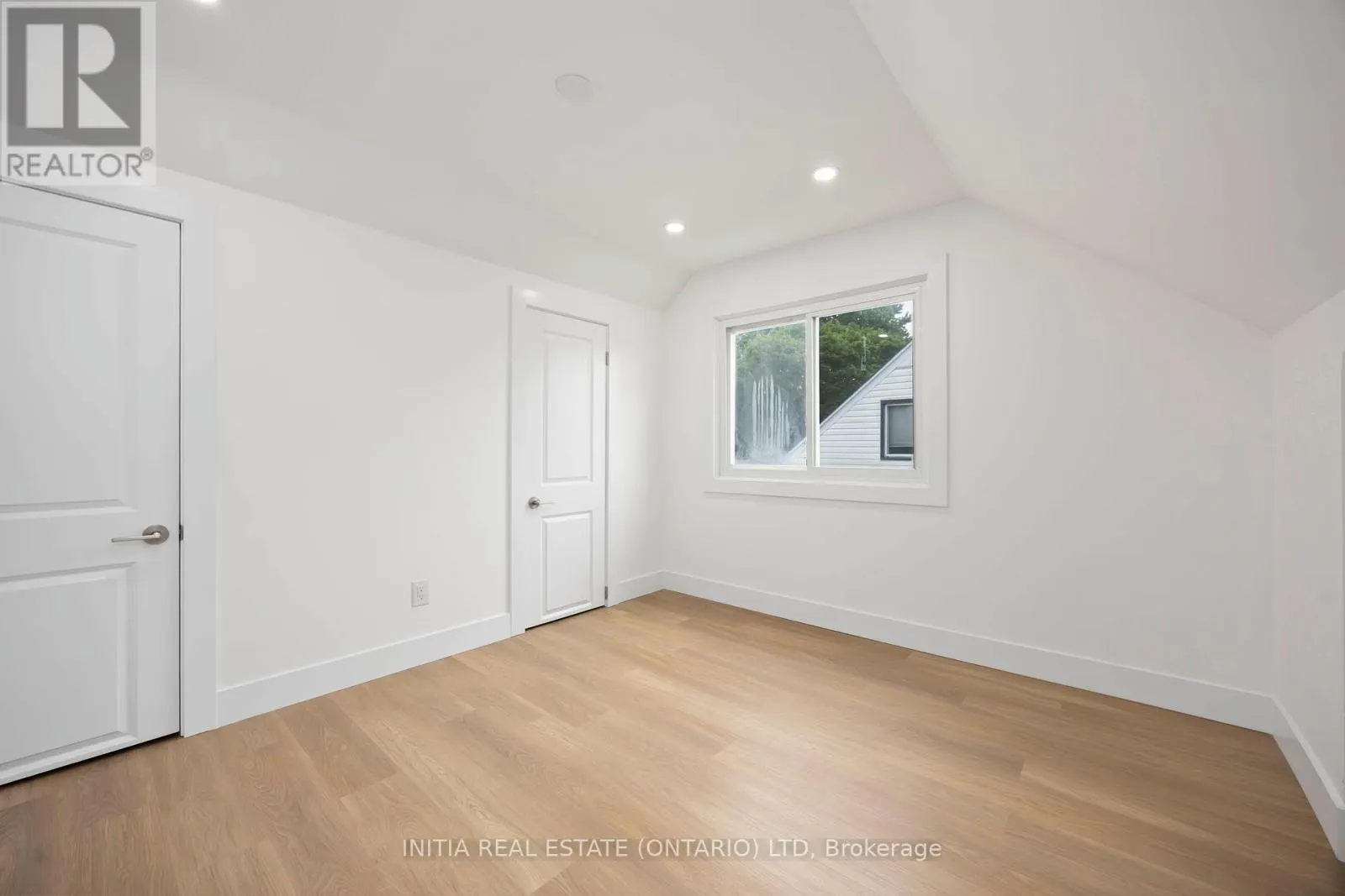 136 CHESTNUT AVENUE