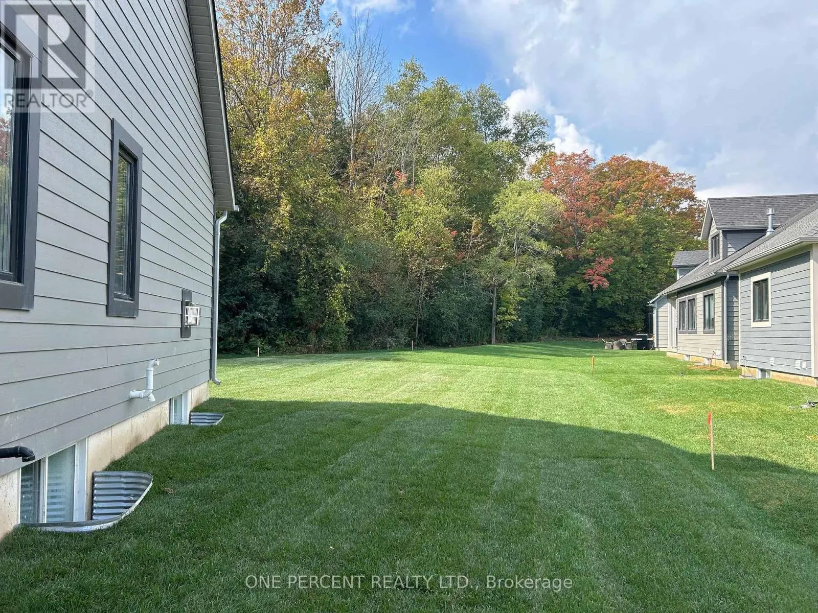 122 BEACON DRIVE