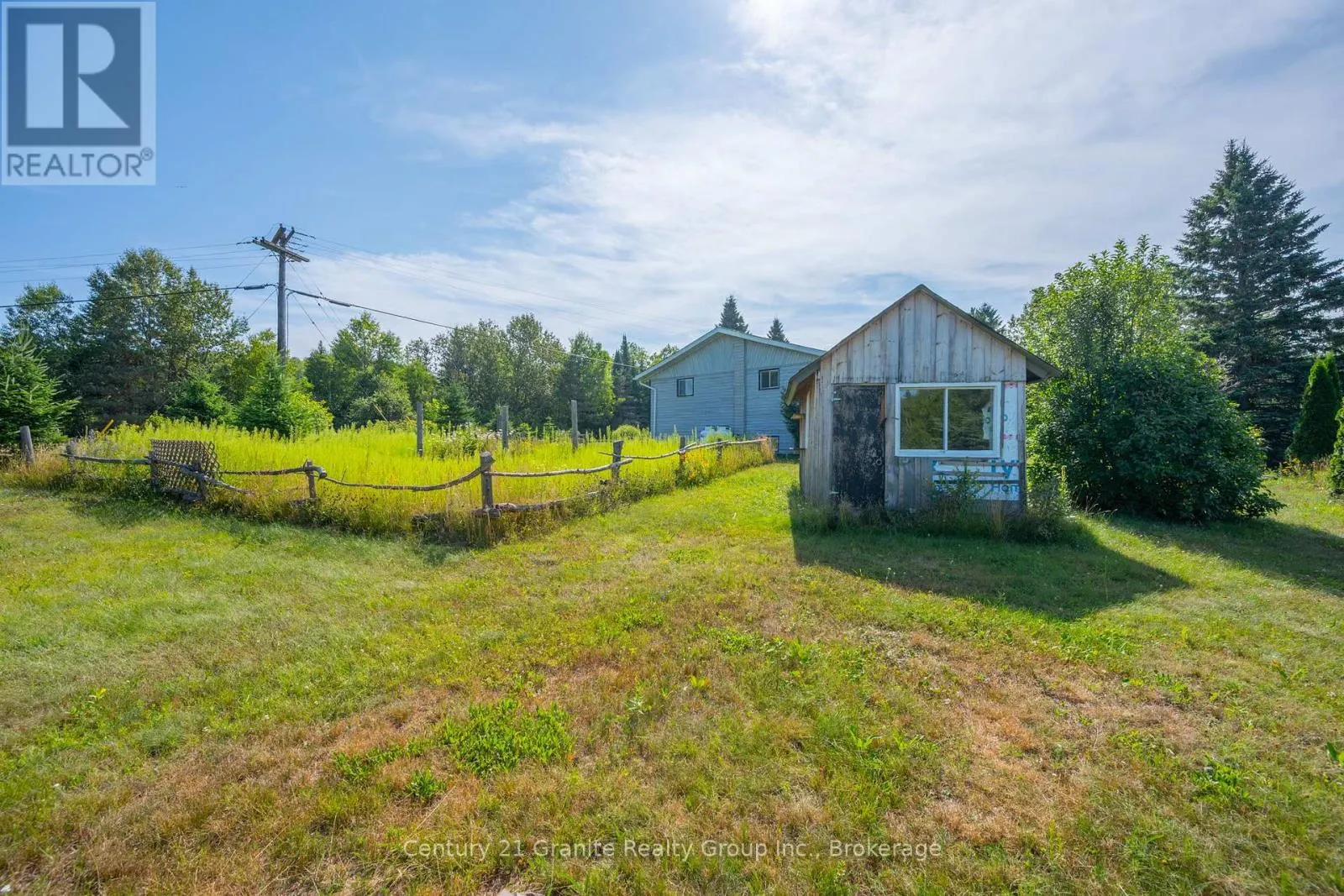 10 HILLSIDE ROAD