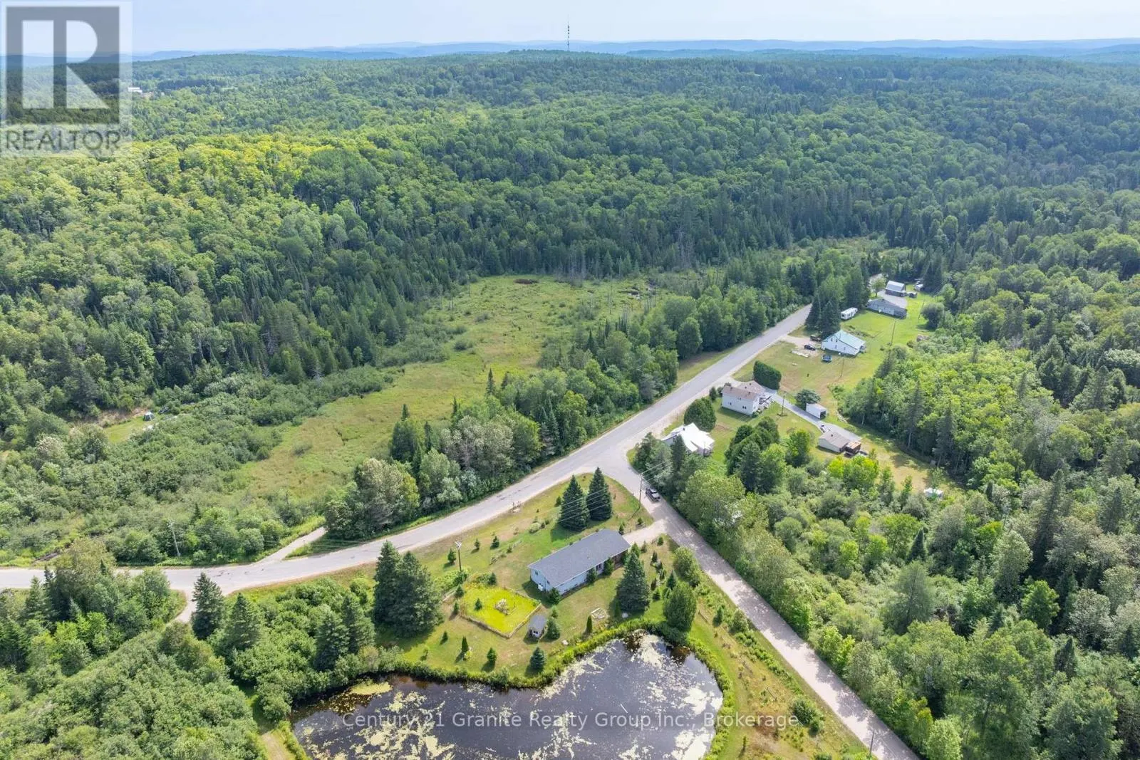 10 HILLSIDE ROAD