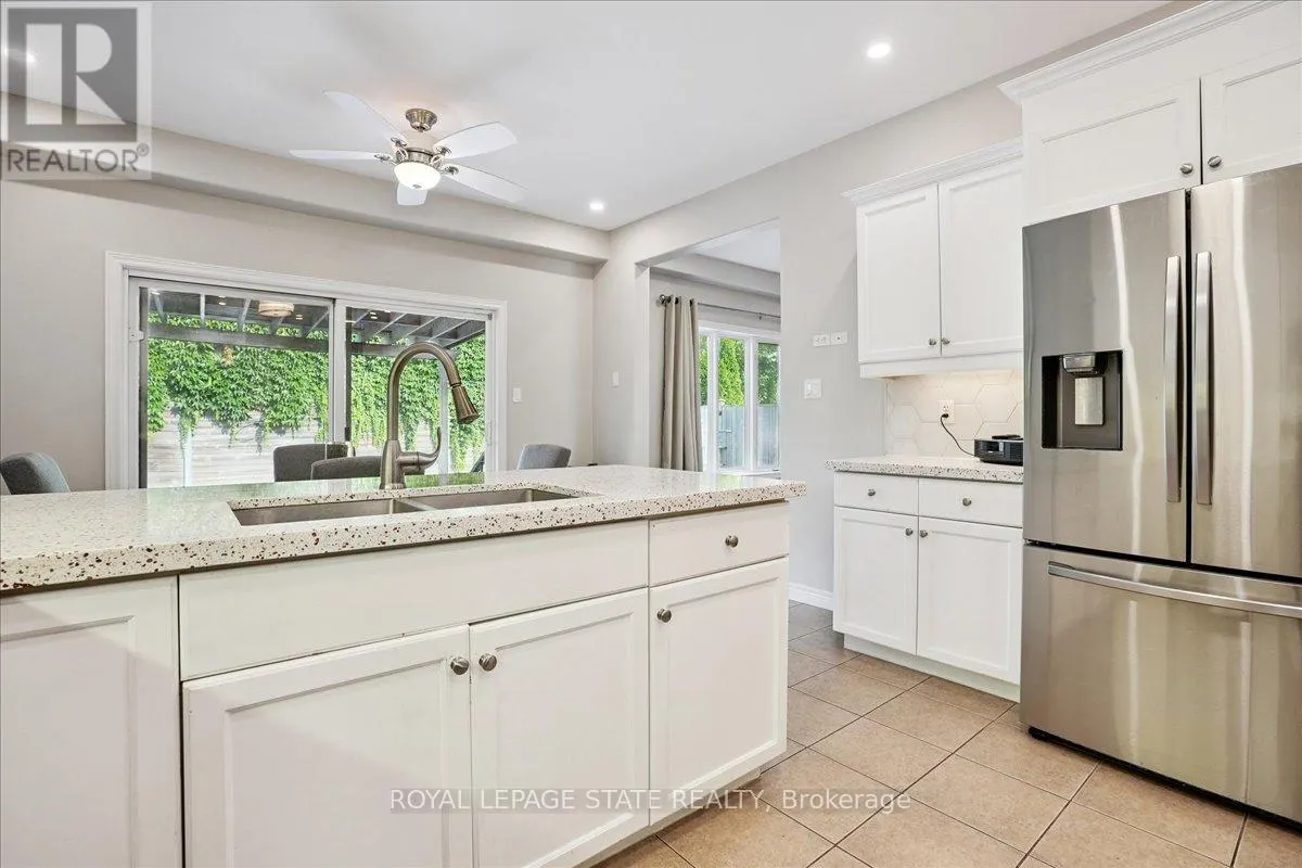95 HEMLOCK WAY