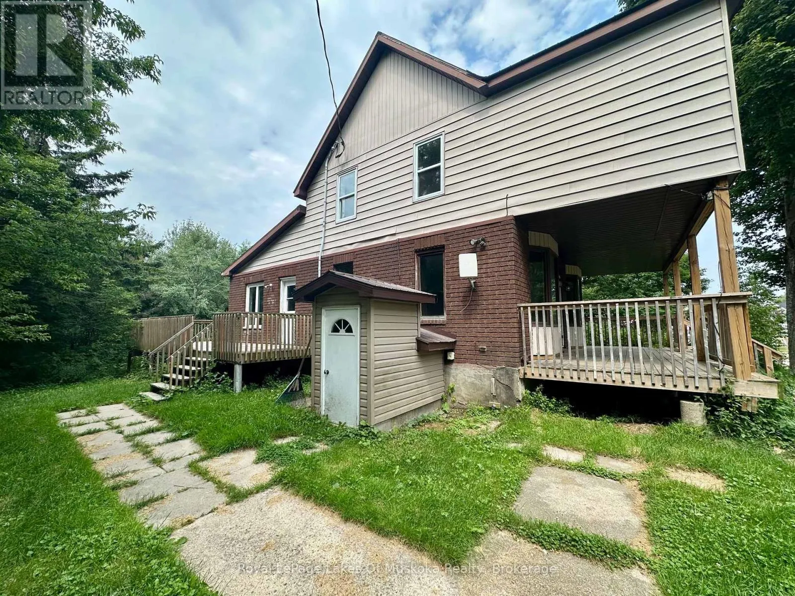 111 ONTARIO STREET