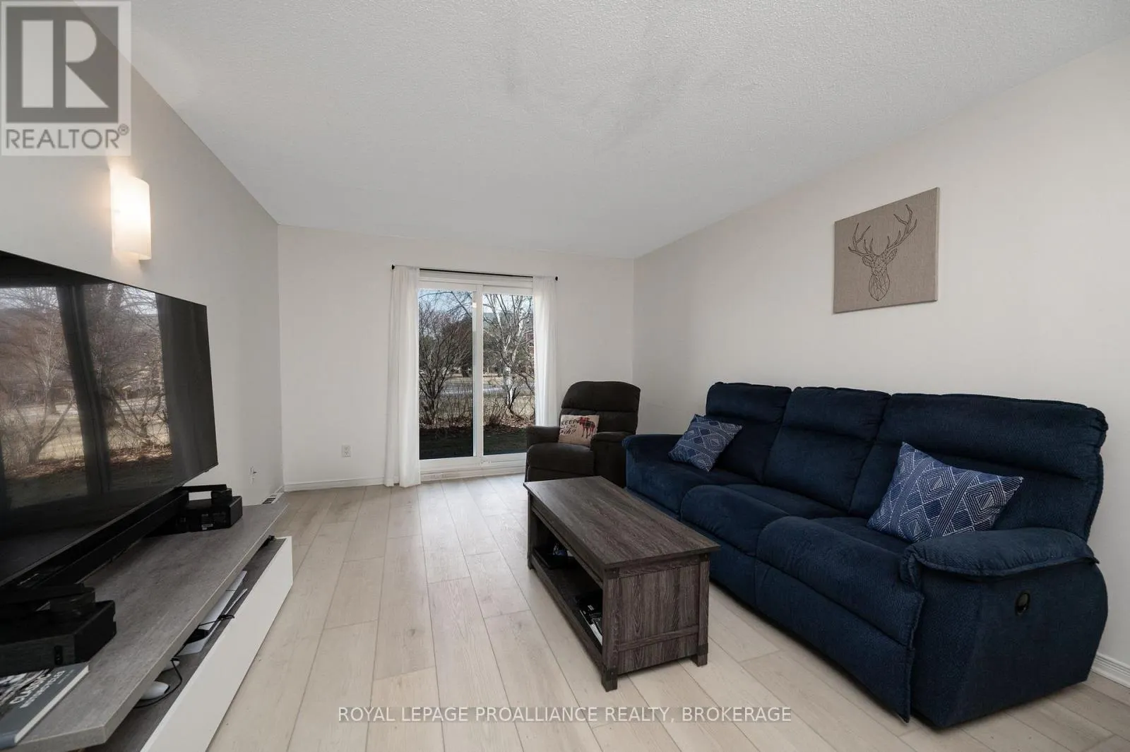 110 - 573 ARMSTRONG ROAD, #110