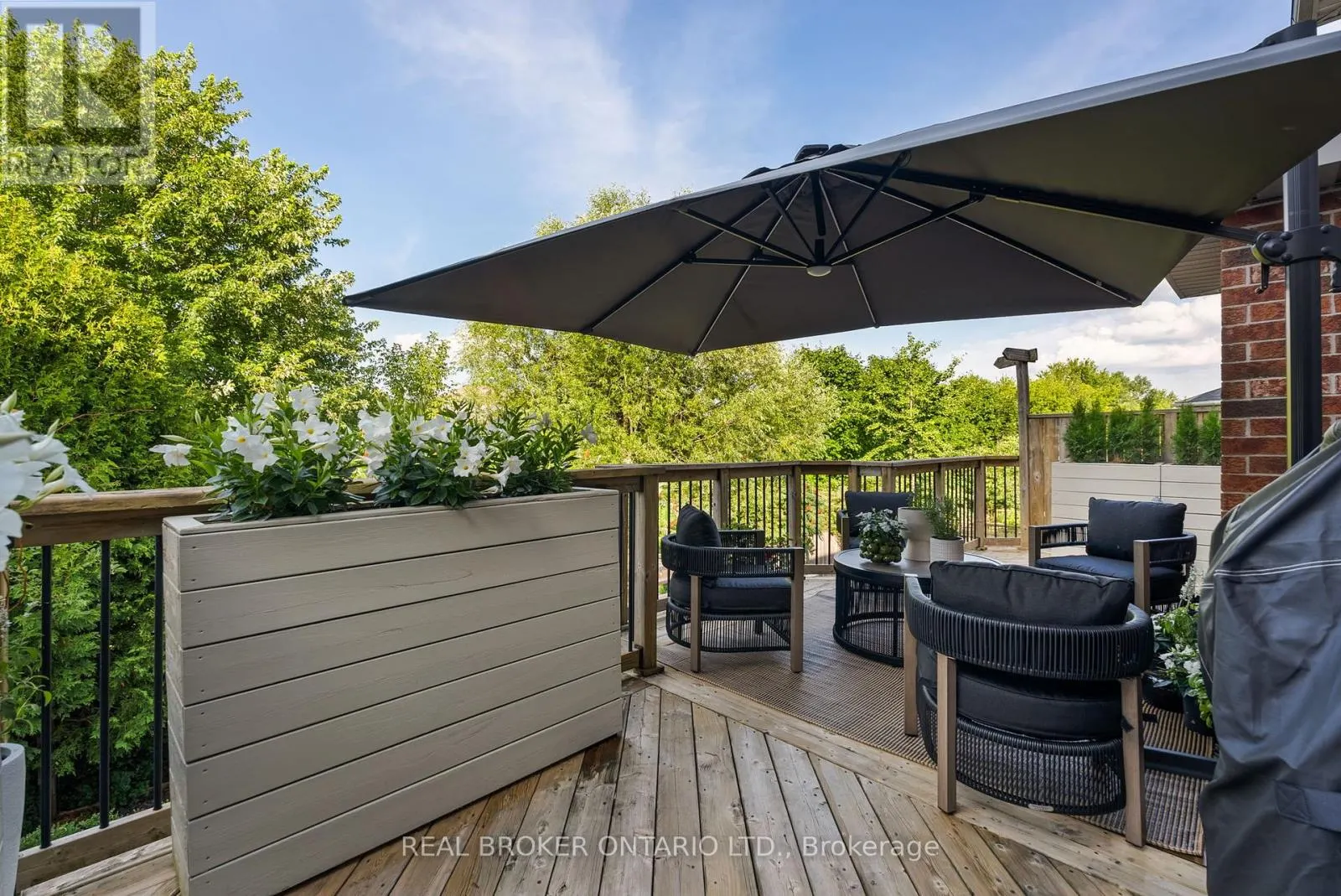 17 COUTTS COURT