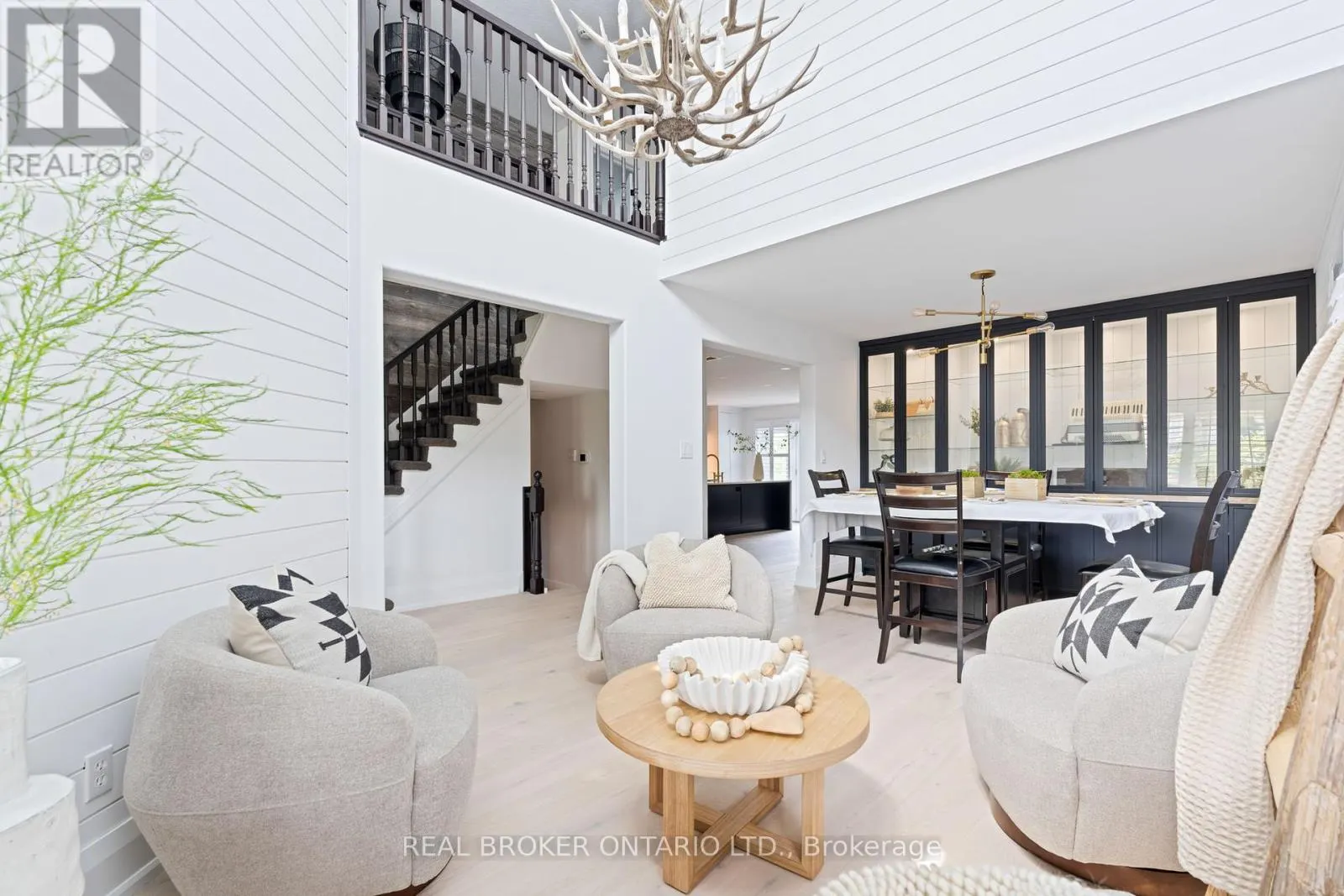 17 COUTTS COURT