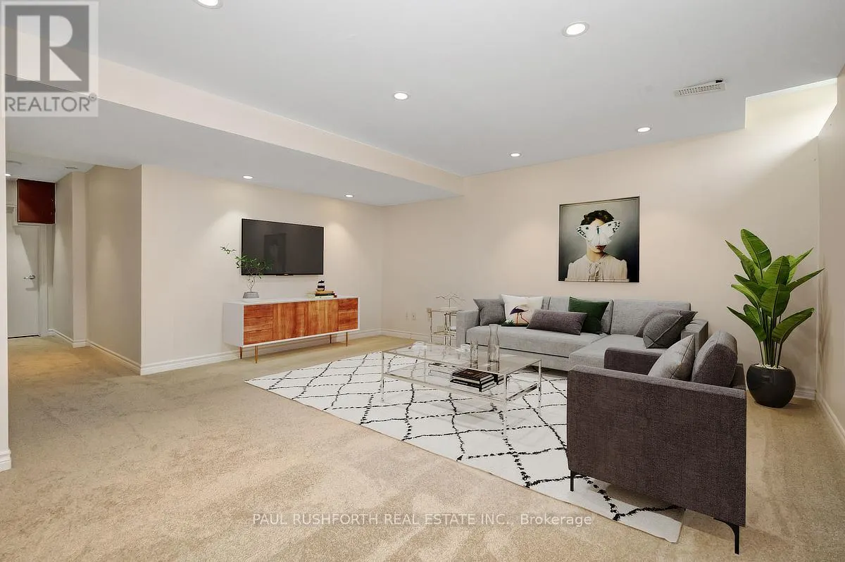 1601 HAYDON CIRCLE