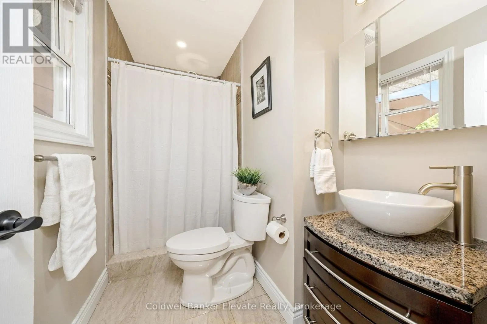 3 LORNE STREET
