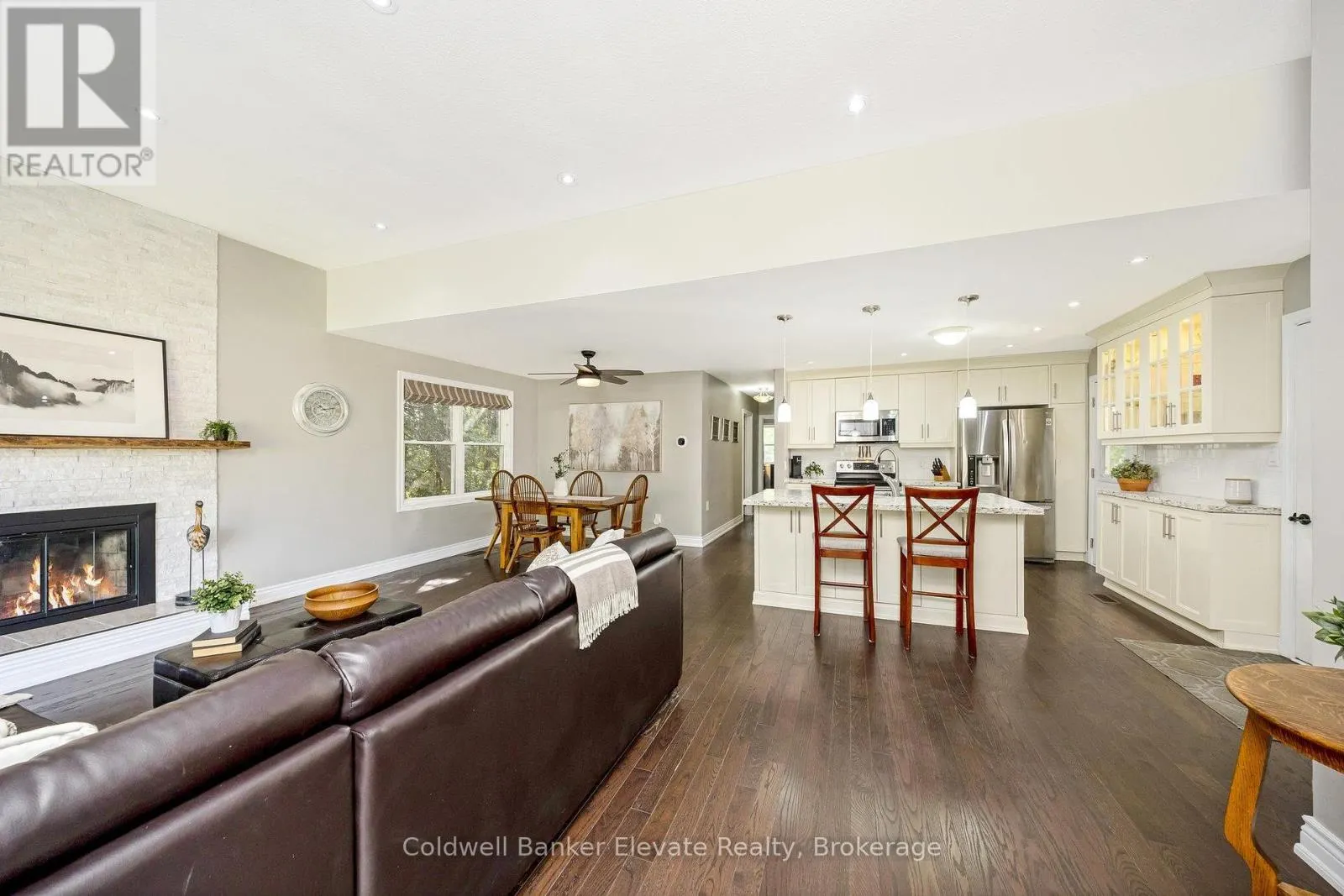 3 LORNE STREET