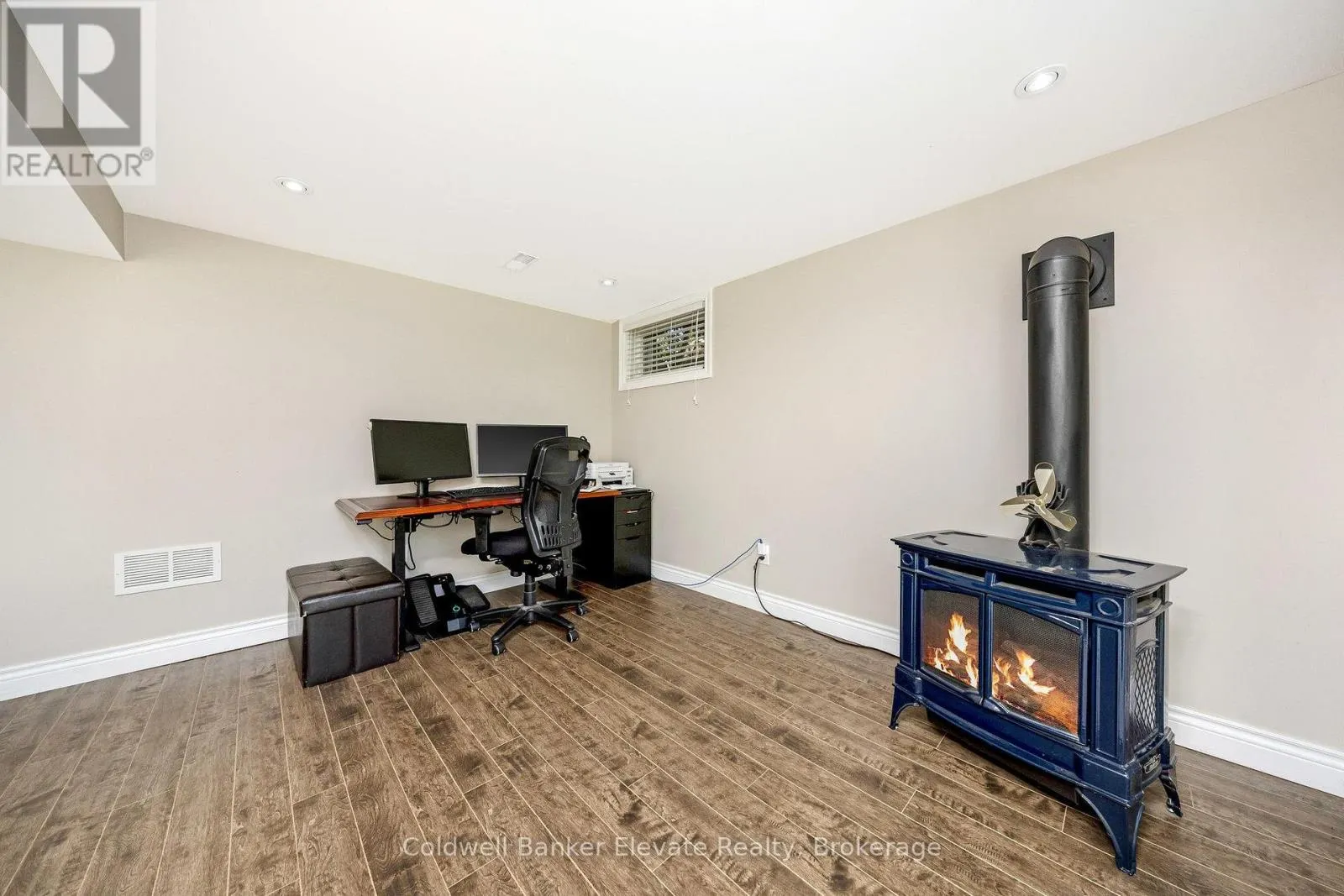 3 LORNE STREET