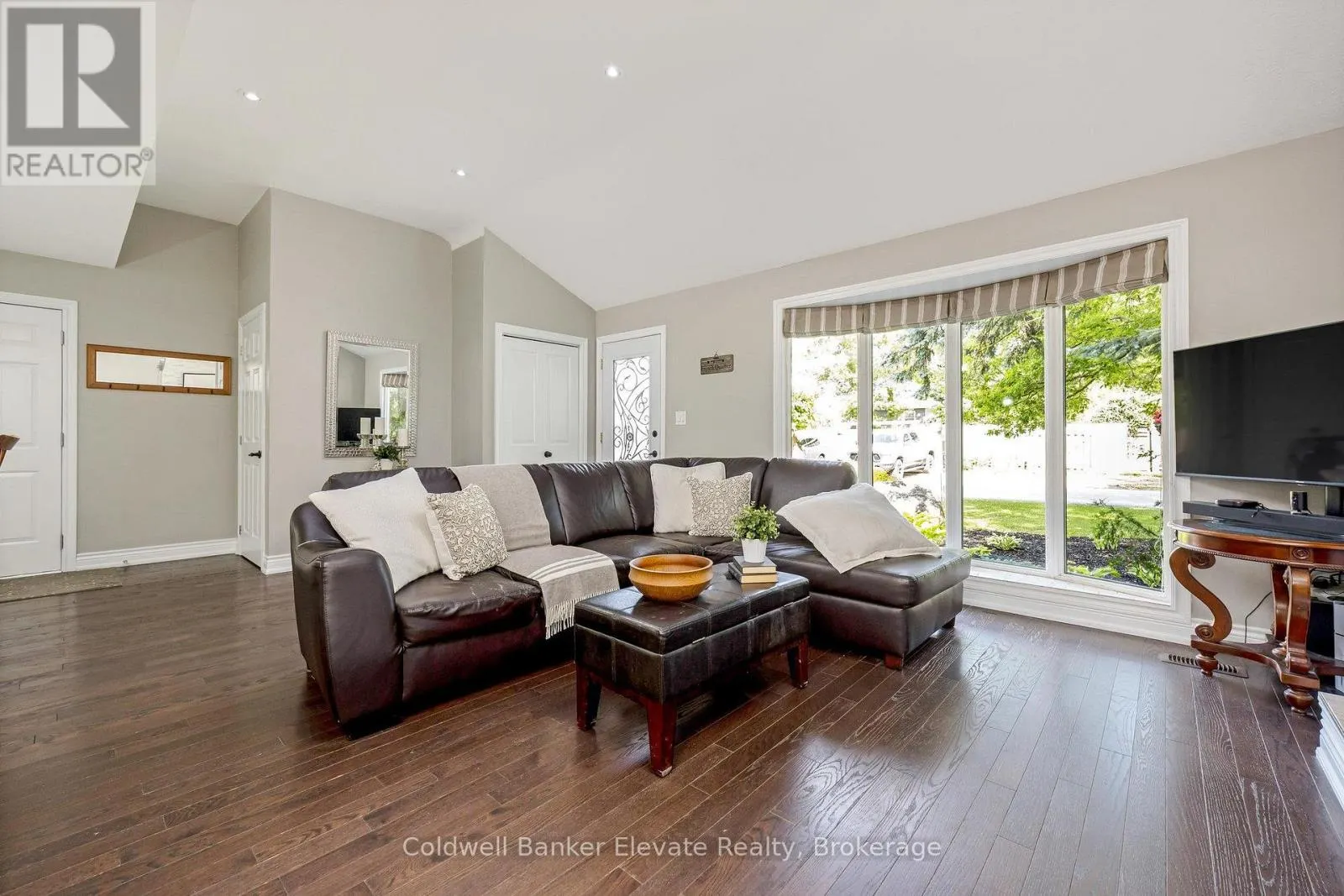 3 LORNE STREET