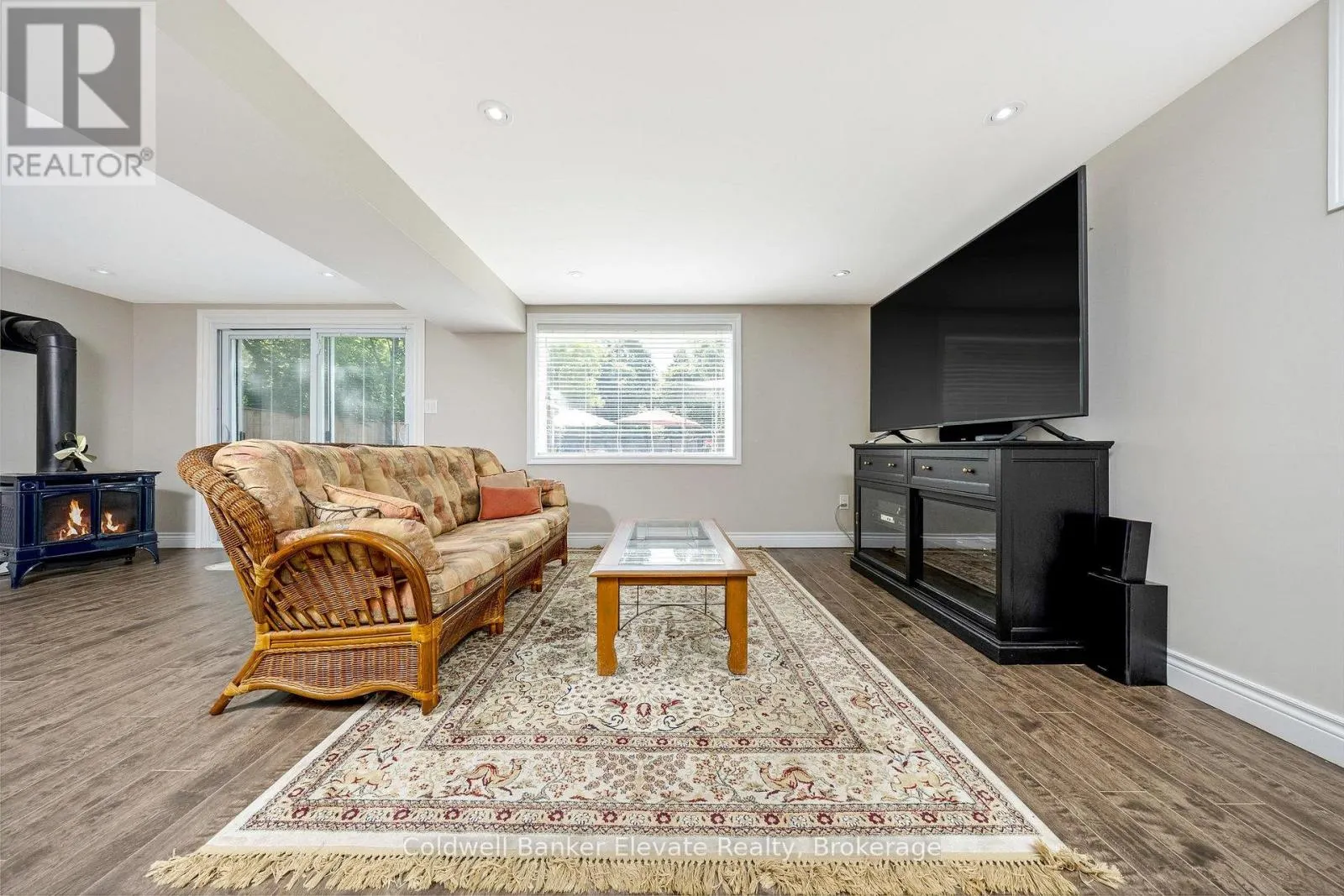 3 LORNE STREET