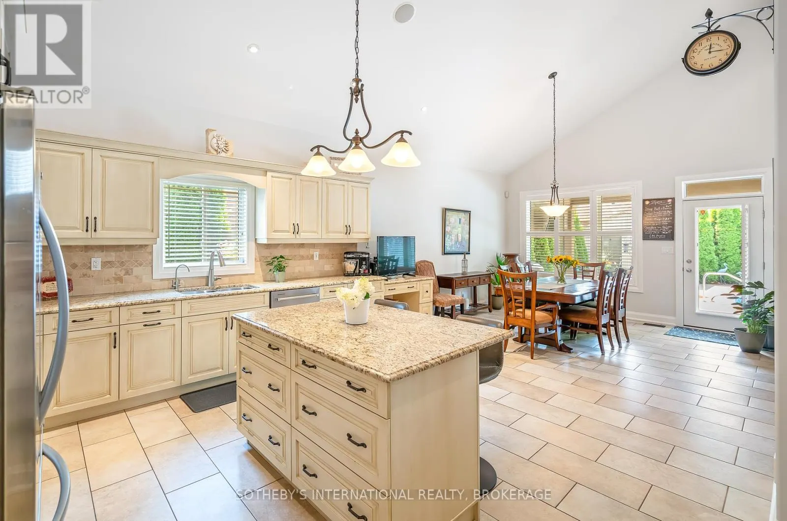8548 FORESTVIEW BOULEVARD