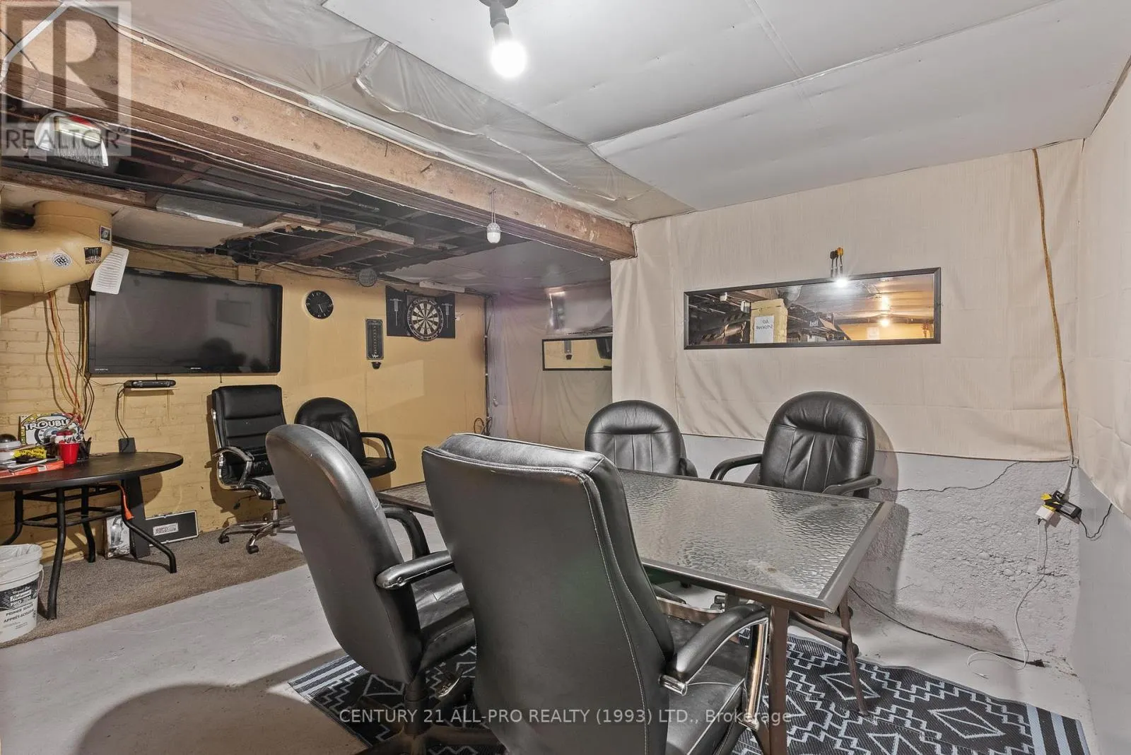 1 JAMES STREET W